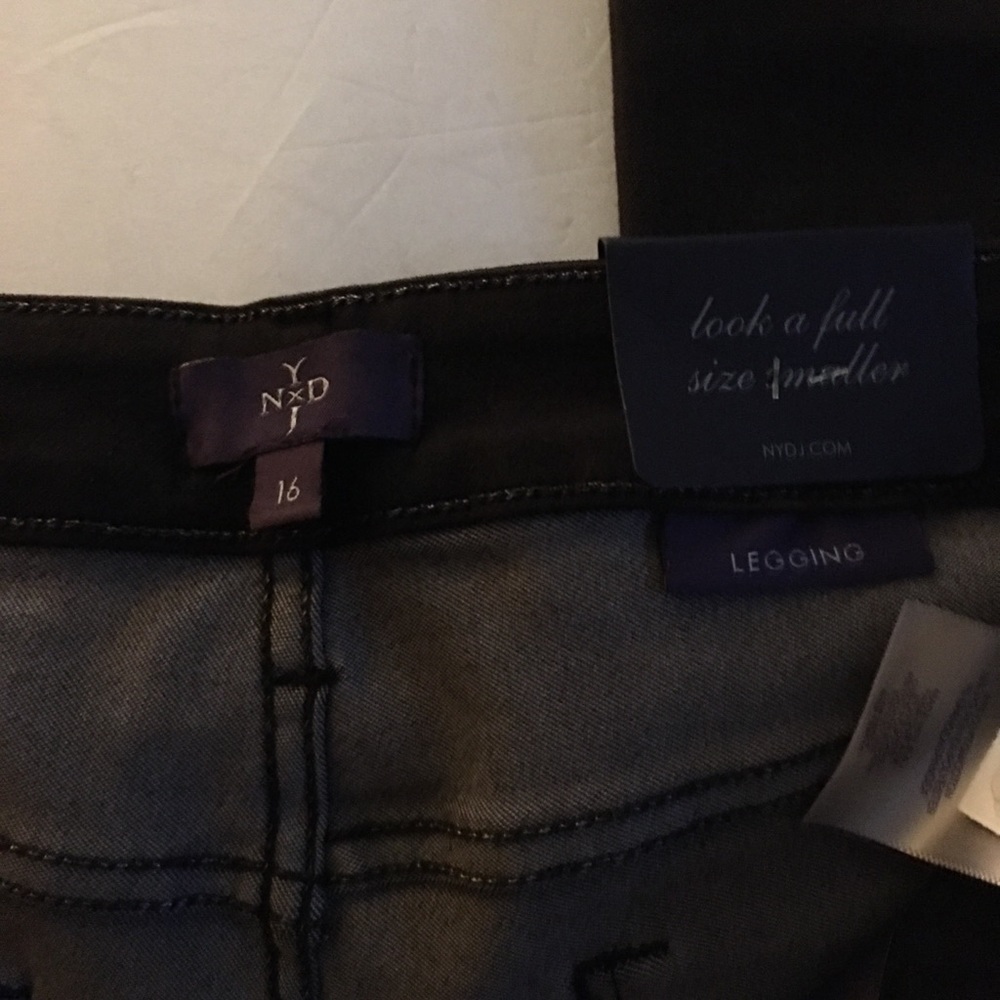 NYDJ JEANS. NWT